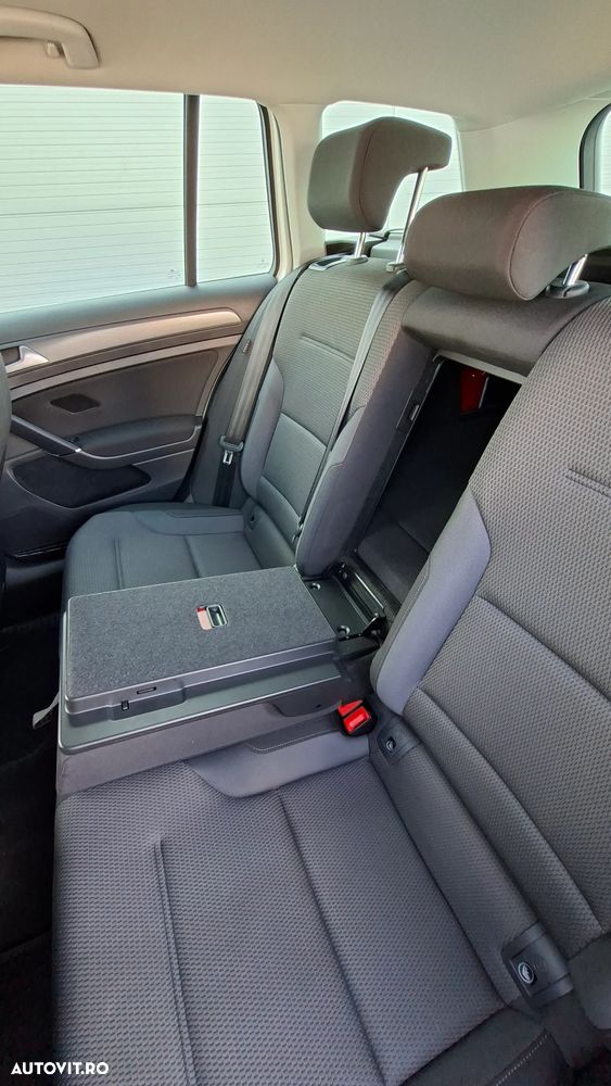 Volkswagen Golf - 13