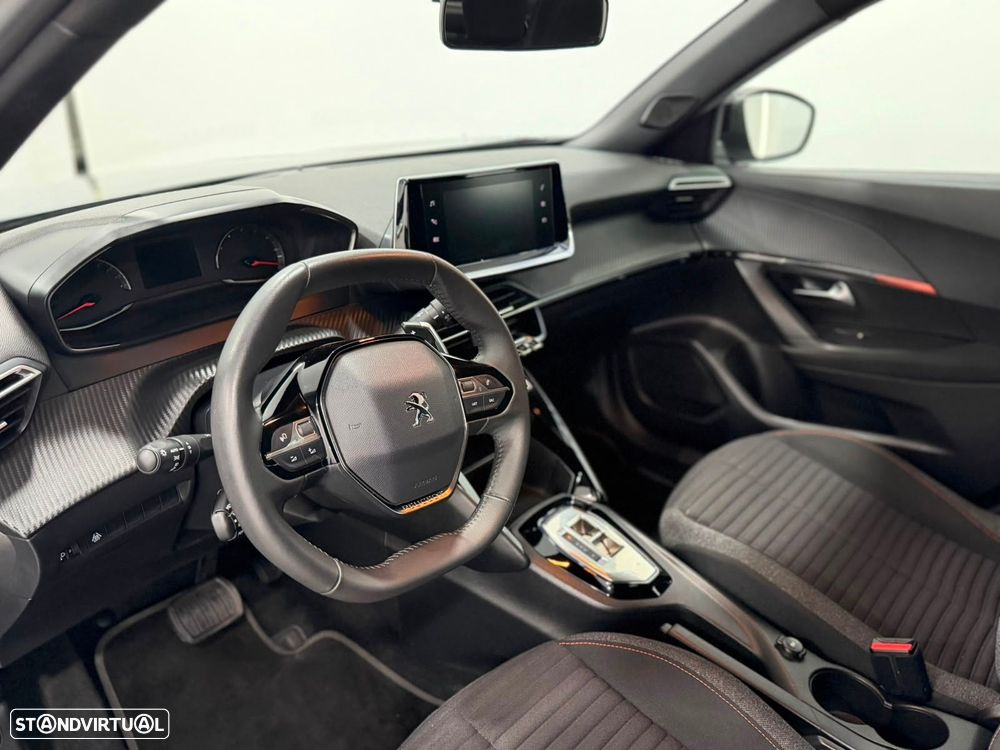 Peugeot 2008 1.2 PureTech Active Pack EAT8 - 7
