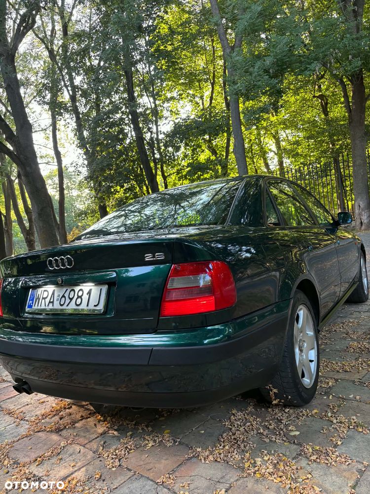 Audi A4 Limousine 2.6 - 6