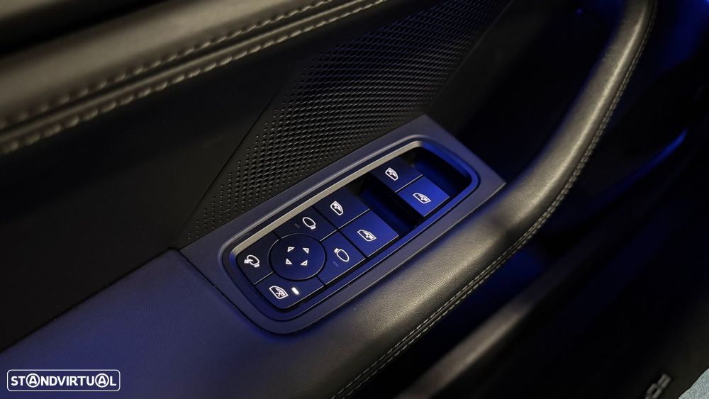 Porsche Taycan Sport Turismo GTS - 38