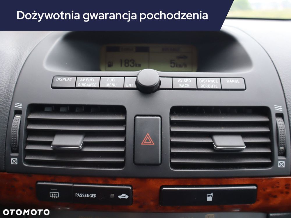 Toyota Avensis - 17
