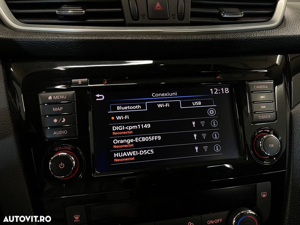 Nissan Qashqai 1.7 dCi Xtronic ALL-MODE 4x4i ACENTA - 12