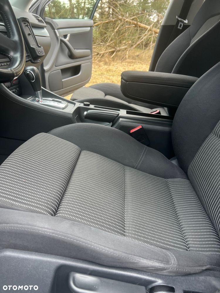 Audi A4 Limousine - 28