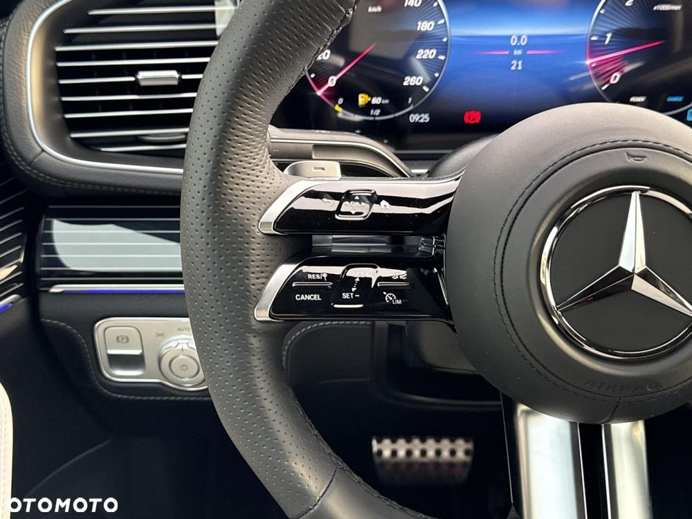 Mercedes-Benz GLE - 24