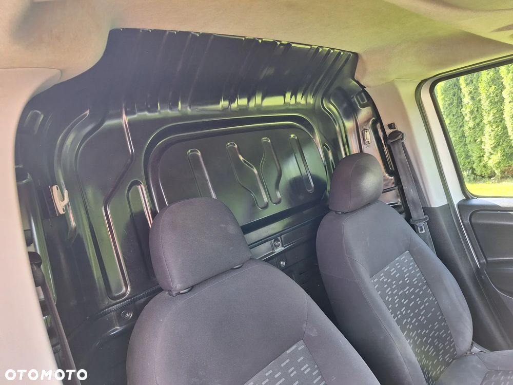 Opel Combo - 20
