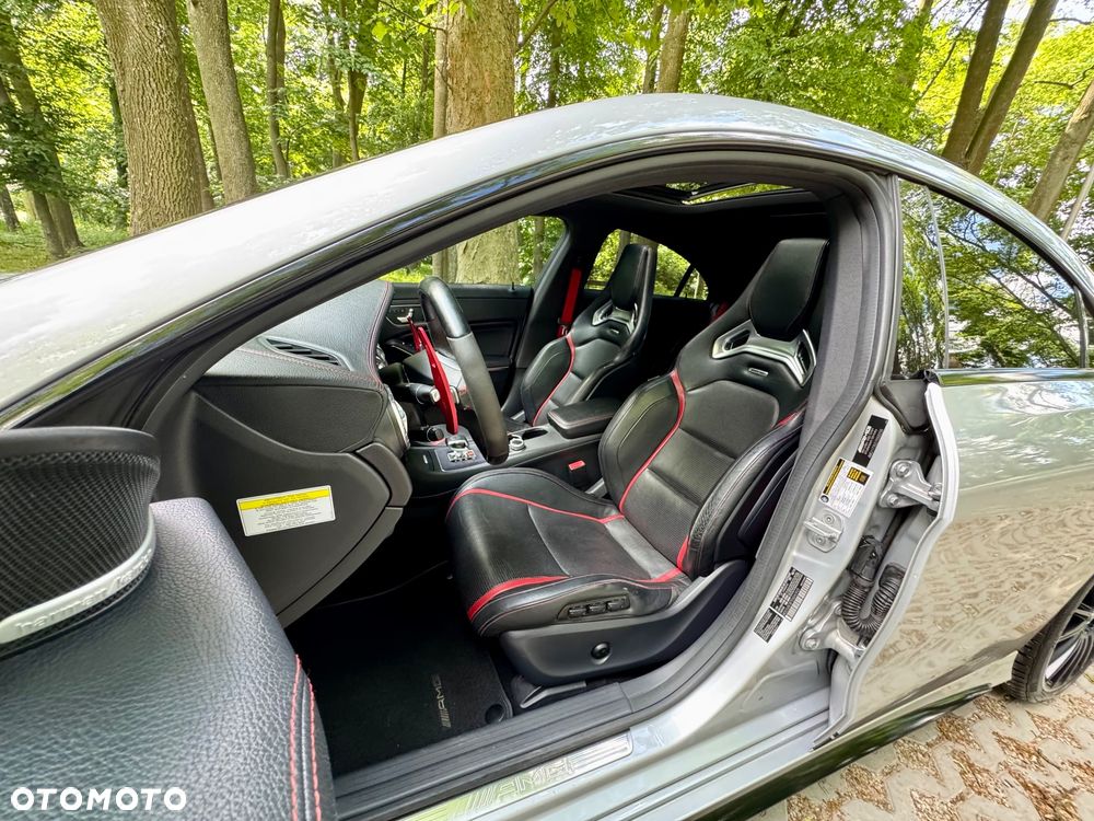 Mercedes-Benz CLA 45 AMG 4Matic 7G-DCT - 7
