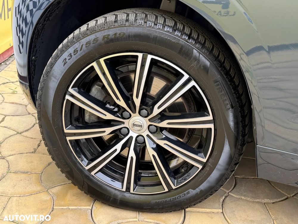 Volvo XC 60 T8 AWD Recharge Geartronic Inscription Expression - 23