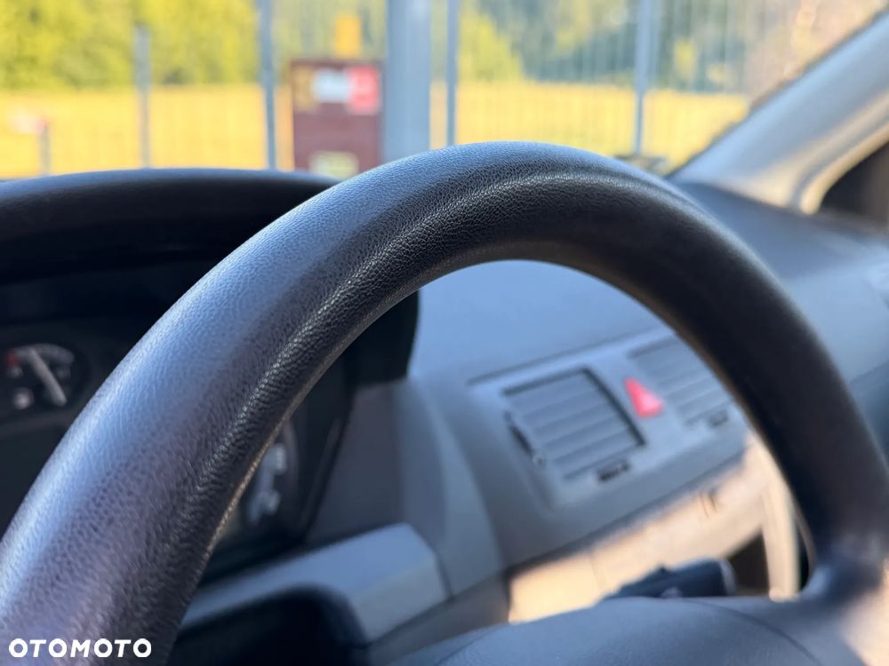 Skoda Fabia 1.2 HTP Classic + - 17