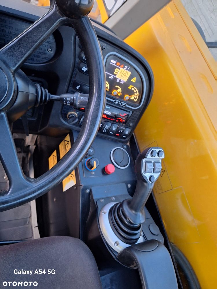 JCB 526-56 Agri Plus - 3