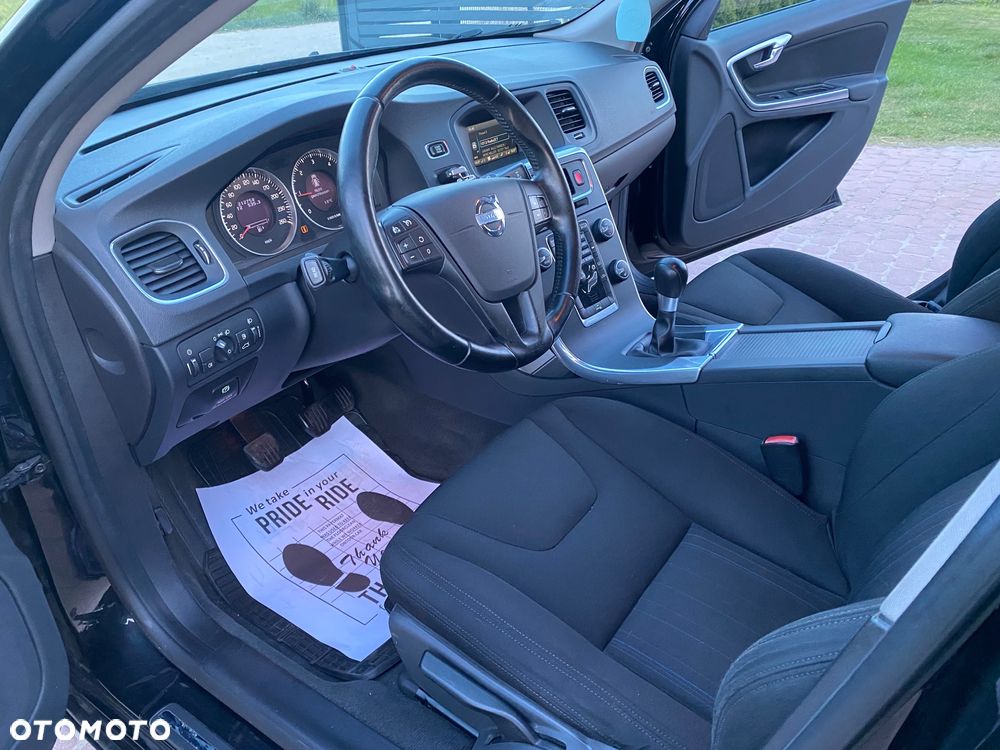 Volvo V60 D2 Edition - 12