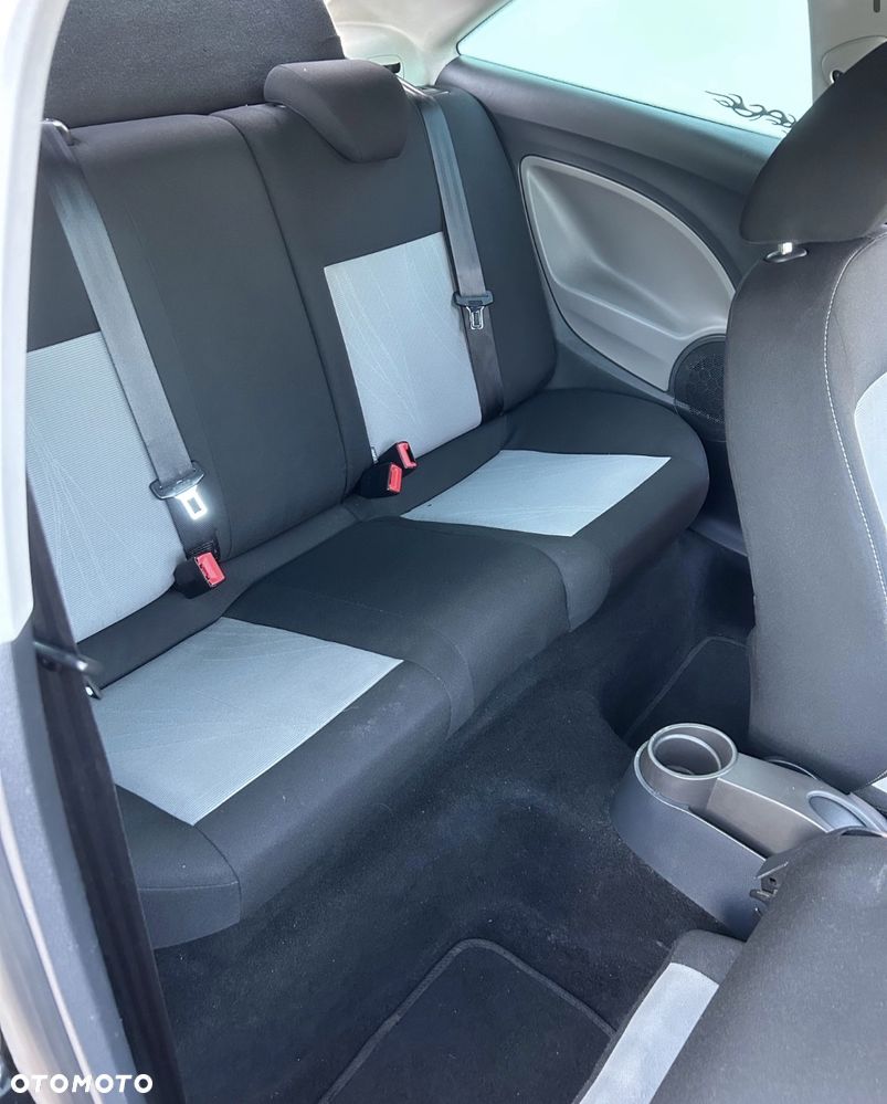 Seat Ibiza SC 1.4 16V Style - 14