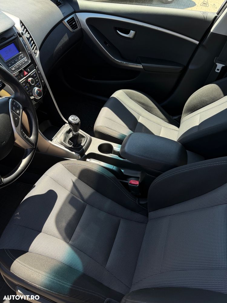 Hyundai i30 1.4 GL Comfort - 8