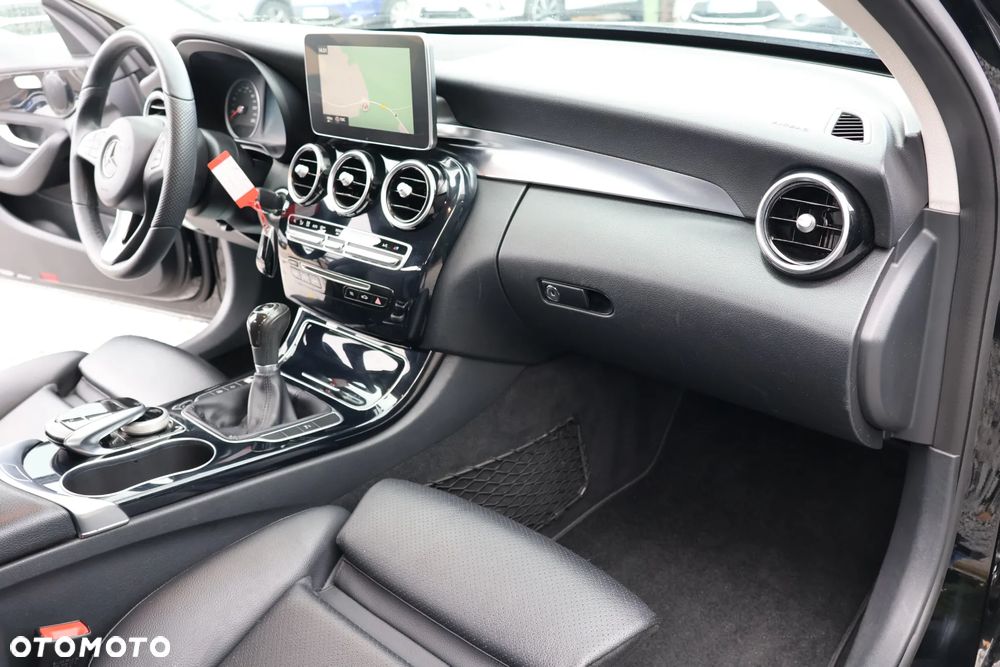 Mercedes-Benz Klasa C 200 (BlueTEC) d T Avantgarde - 15