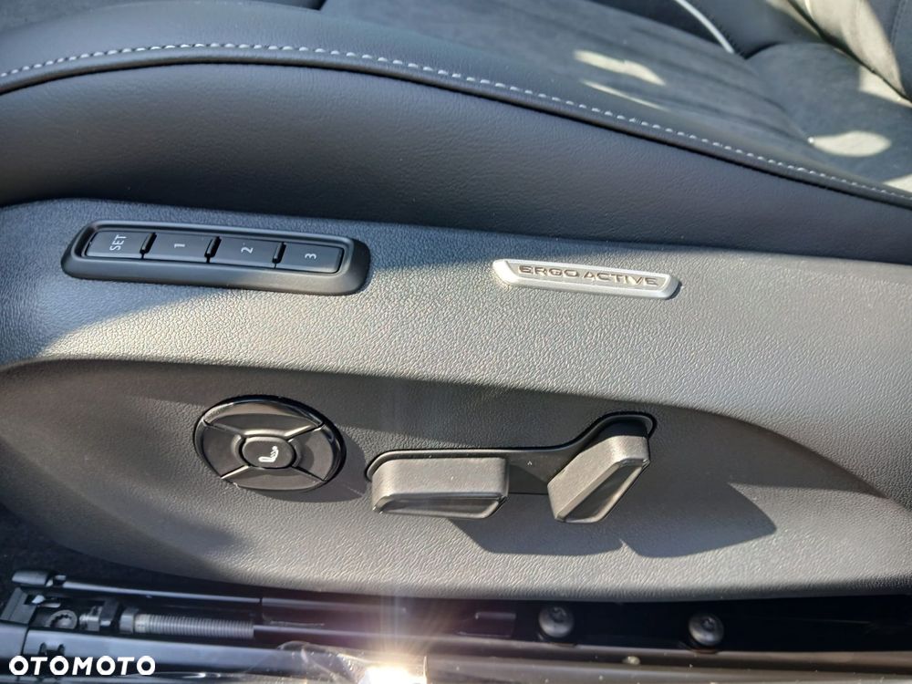 Volkswagen Passat - 10
