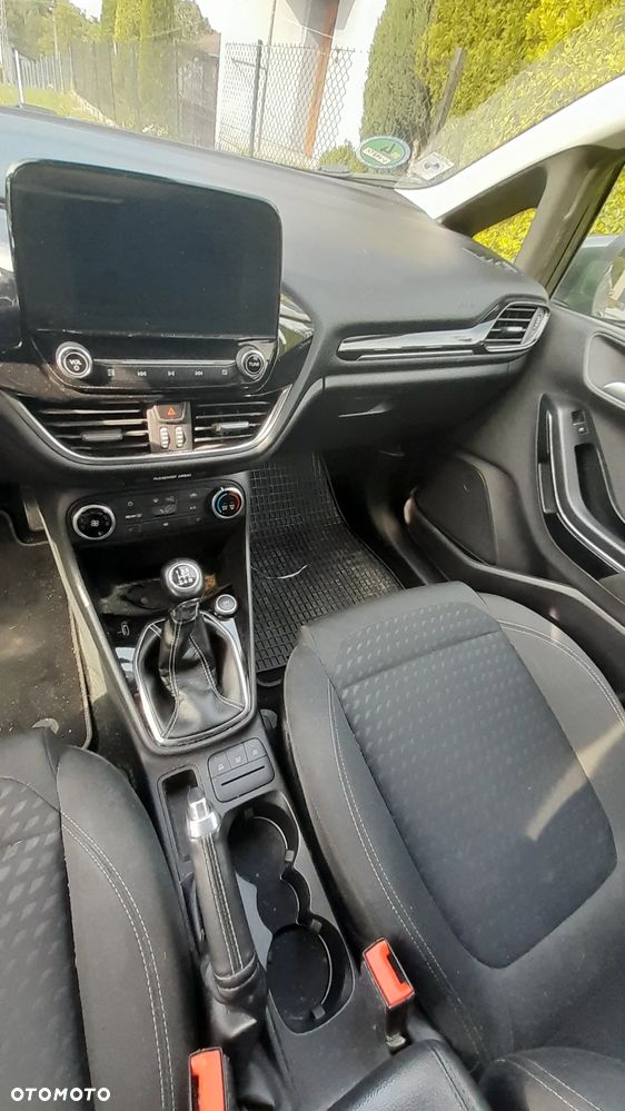 Ford Fiesta - 7