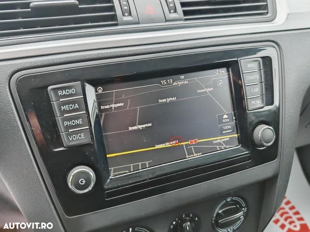 Skoda RAPID 1.4 TDI (Green tec) DSG Ambition - 13