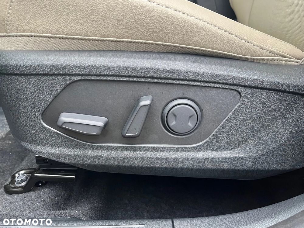 Kia Sportage 1.6 T-GDI HEV Business Line 2WD - 37