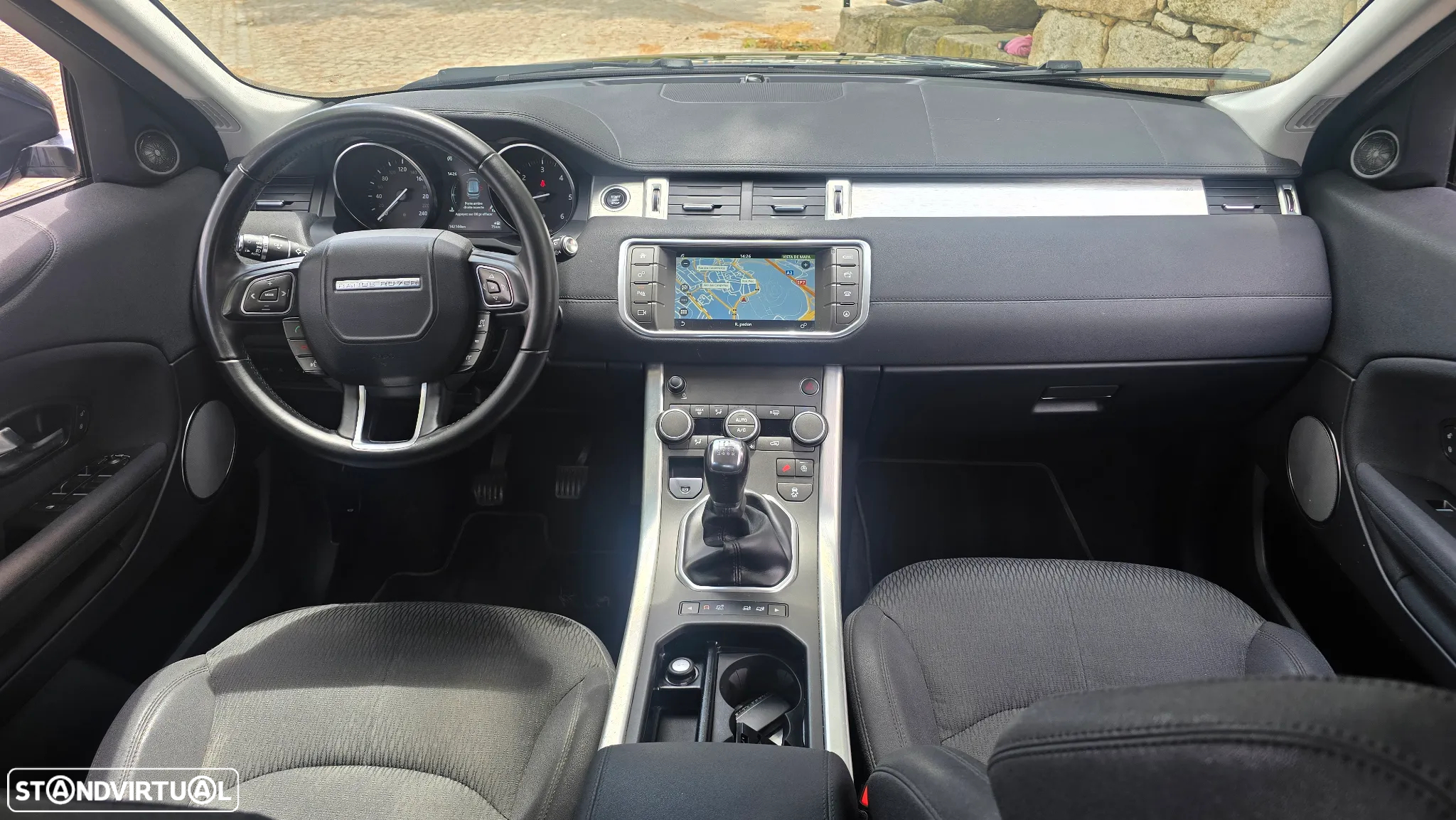 Land Rover Range Rover Evoque 2.0 D150 R-Dynamic - 30