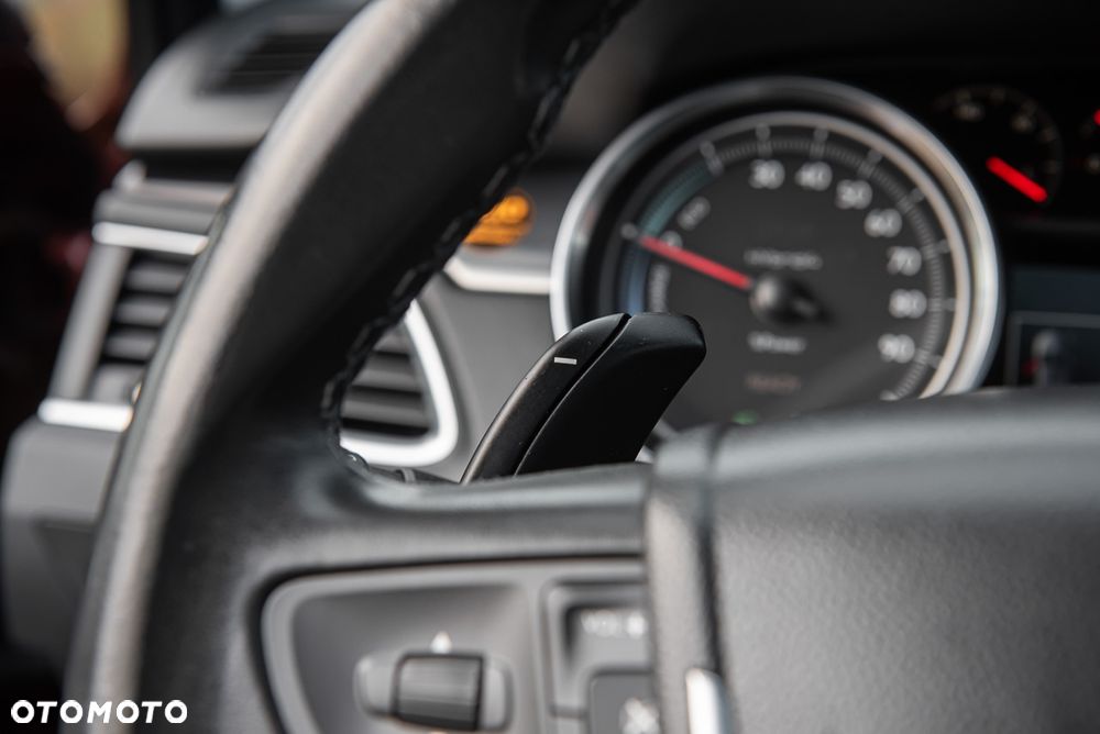 Peugeot 508 RXH Hybrid4 - 23