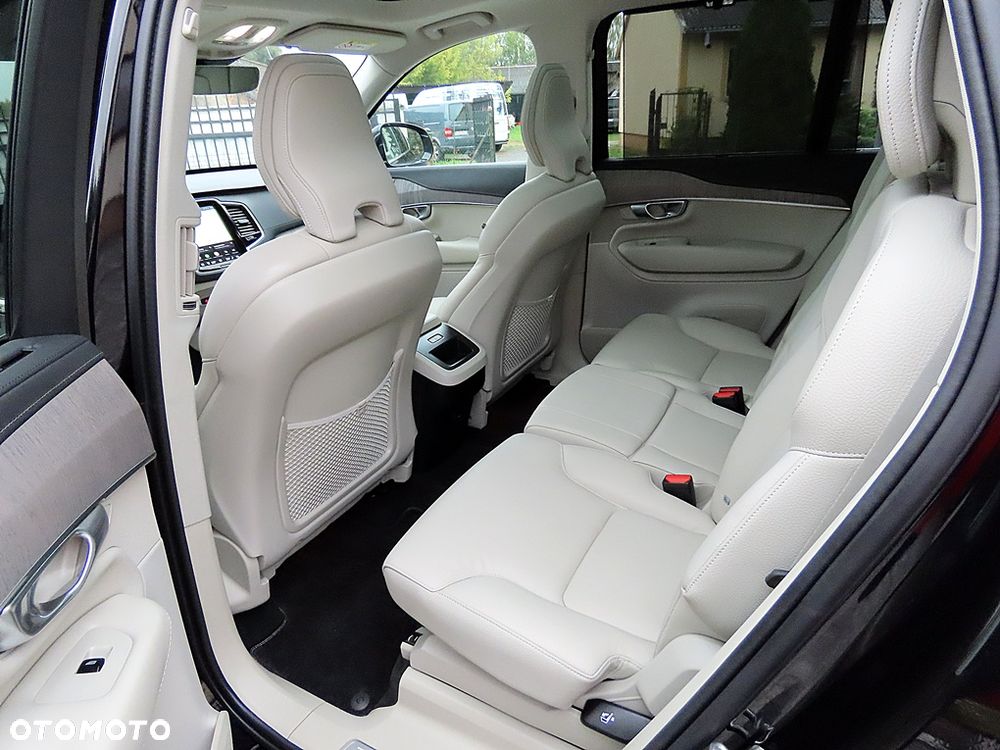 Volvo XC 90 B5 D AWD Ultimate Bright - 26