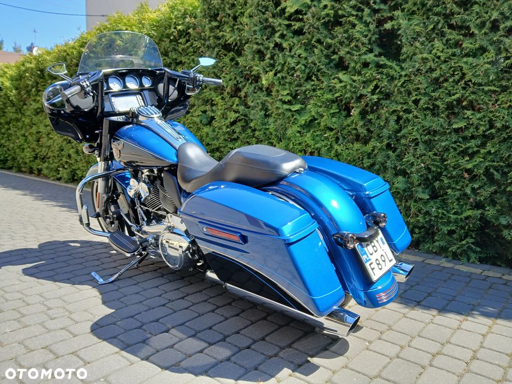 Harley-Davidson CVO Street Glide - 7