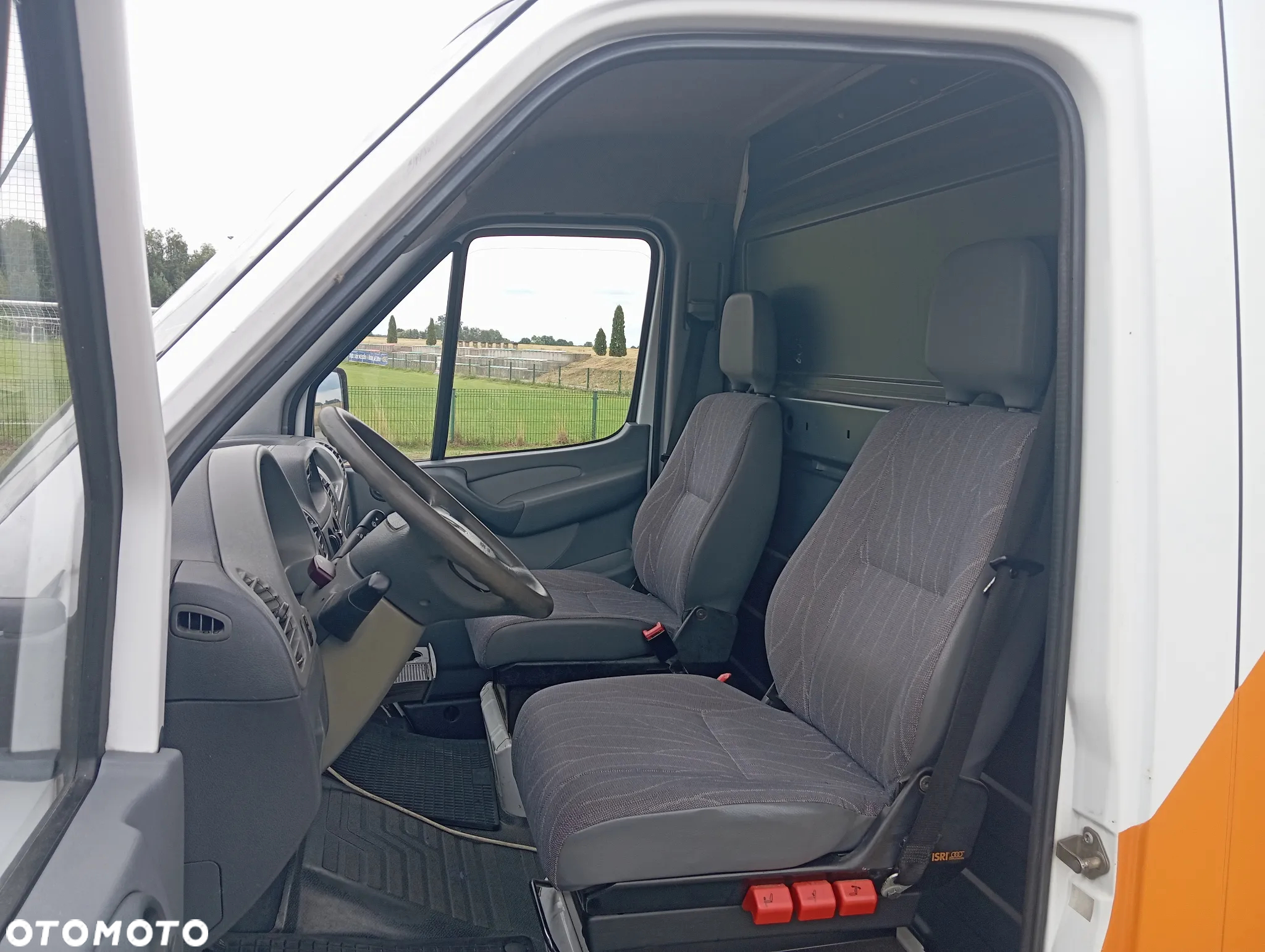 Mercedes-Benz Sprinter - 7