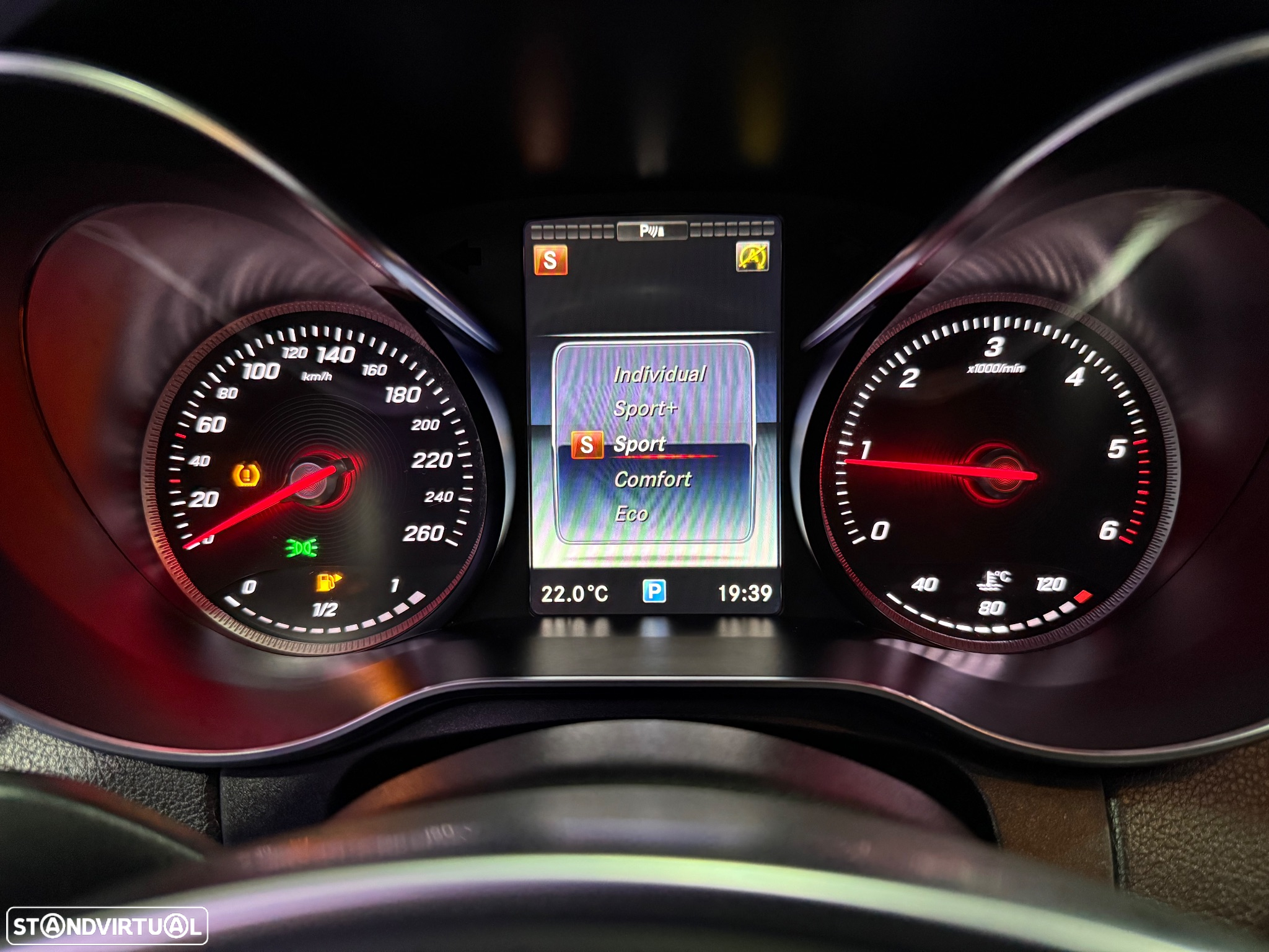 Mercedes-Benz C 180 d AMG Line - 34