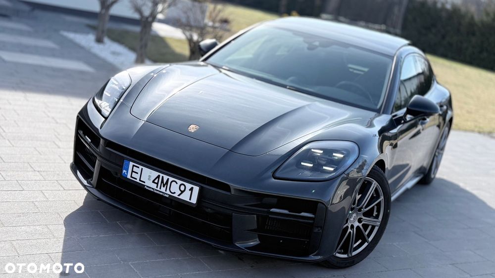 Porsche Panamera - 35