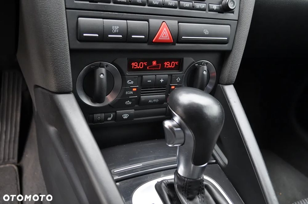 Audi A3 Sportback 2.0 TFSI (DSG) S tronic Ambition - 26