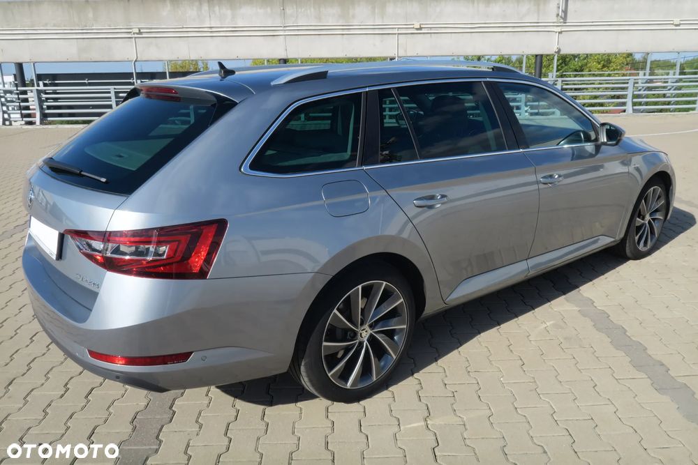 Skoda Superb 2.0 TDI L&K - 10