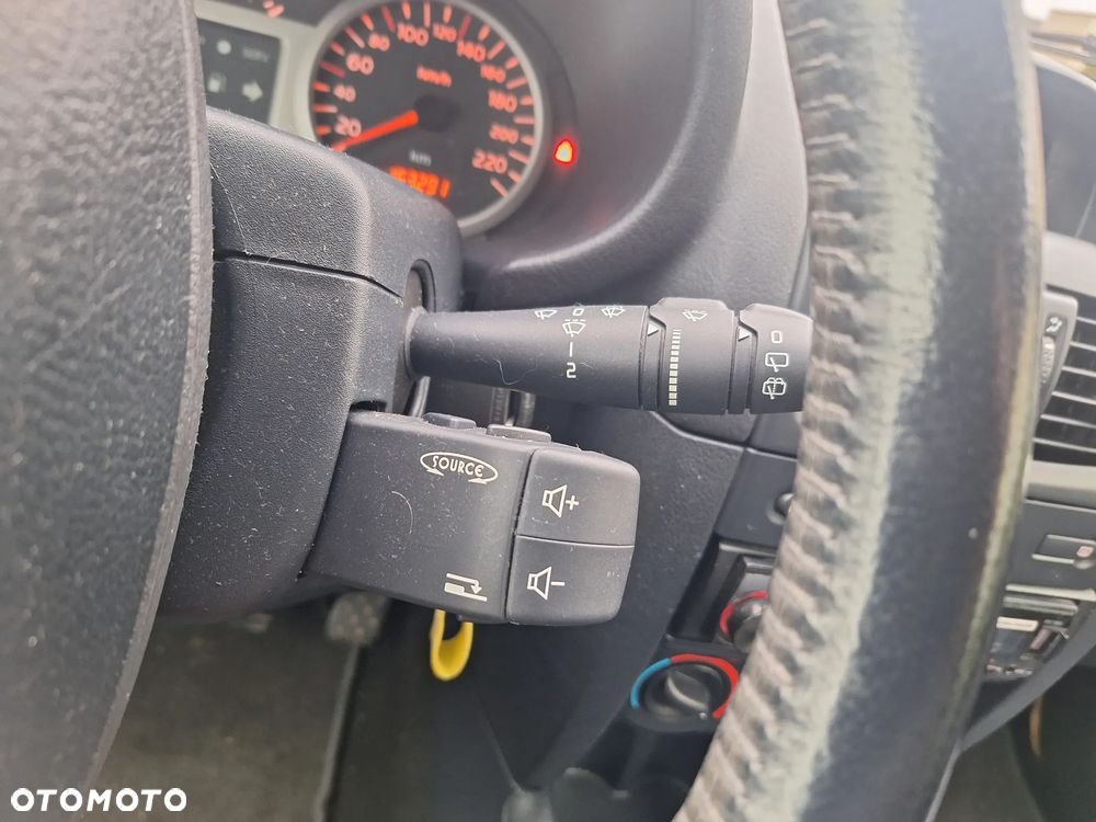 Renault Clio 1.4 16V Dynamique - 15