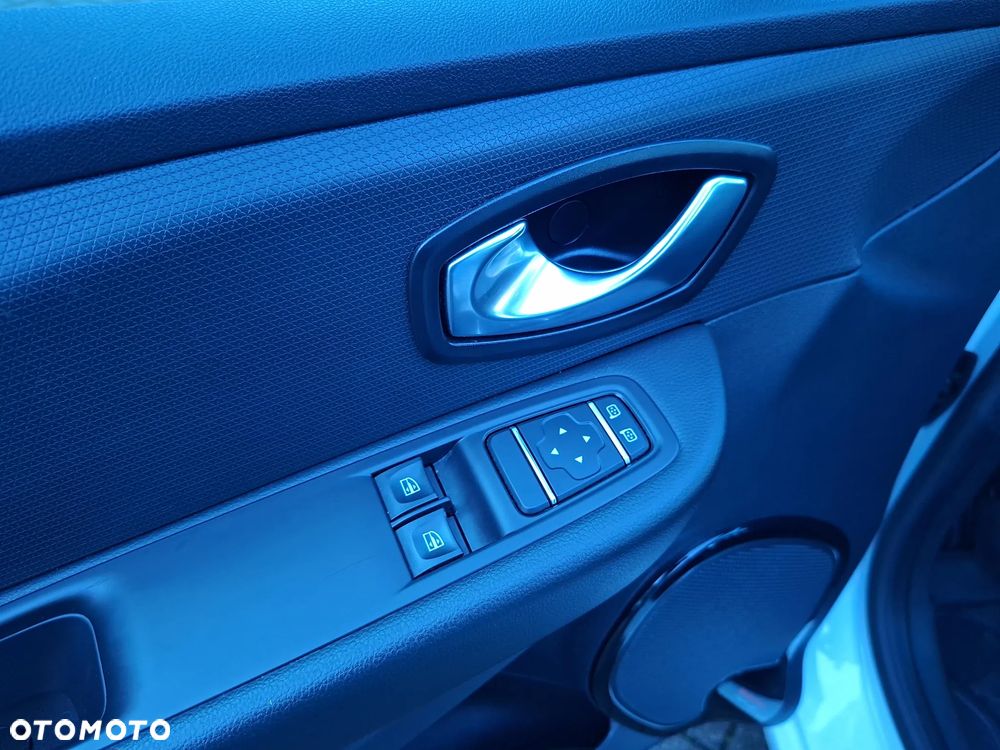 Renault Clio IV 16-20 - 35