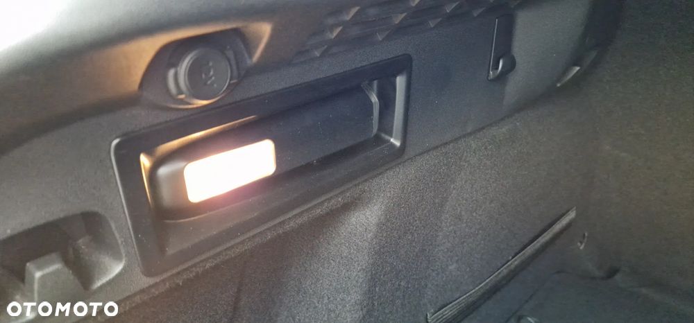 Citroën C4 PureTech 130 Stop&Start SHINE - 34