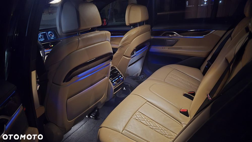 BMW Seria 7 730d - 17