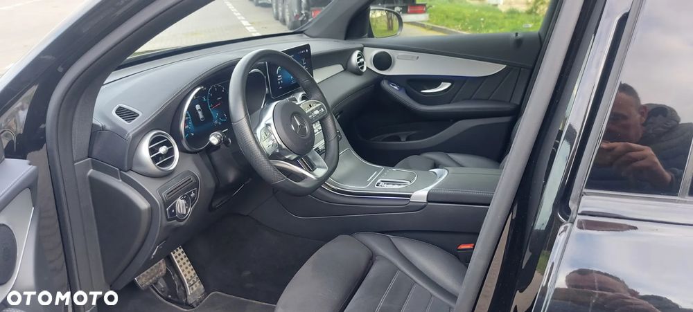Mercedes-Benz GLC 220 d 4Matic 9G-TRONIC AMG Line Plus - 8
