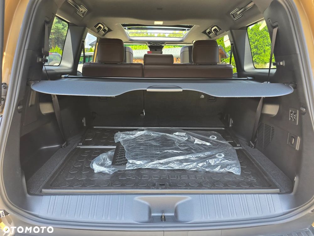 Toyota Land Cruiser LC 2.8 D-4D First Edition - 12