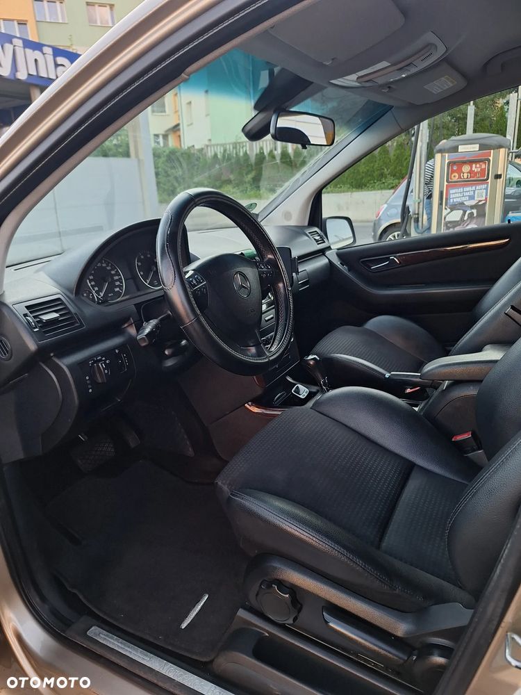 Mercedes-Benz Klasa A 200 Autotronic Elegance - 10