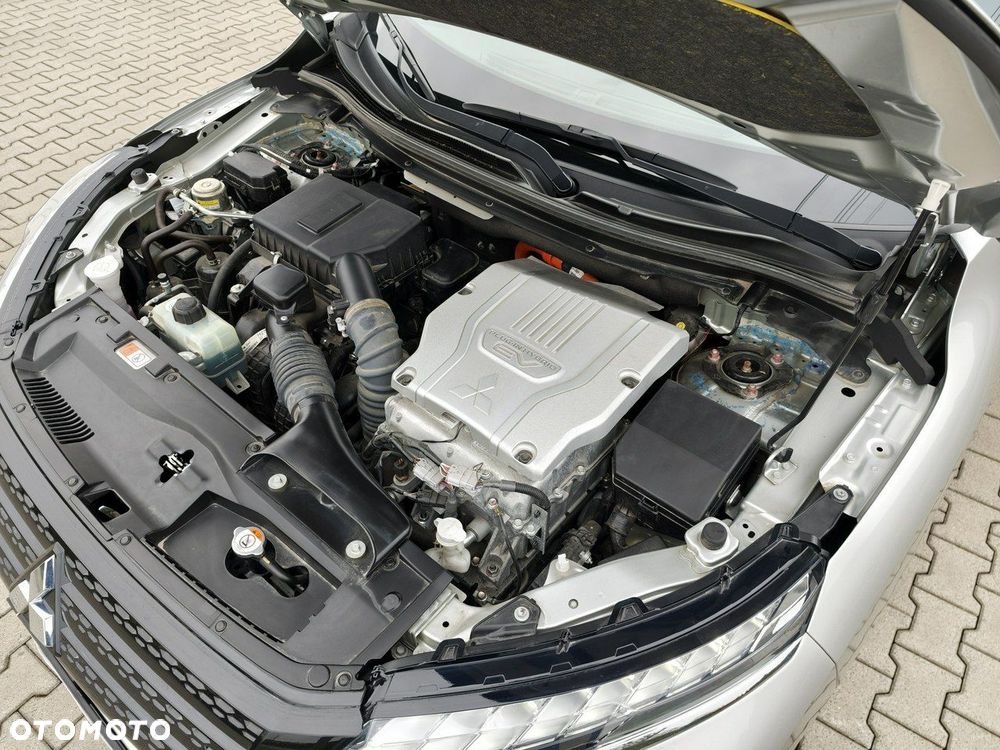 Mitsubishi Eclipse Cross 2.4 PHEV Intense Plus - 32