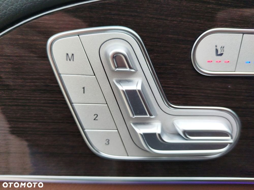 Mercedes-Benz GLS - 15
