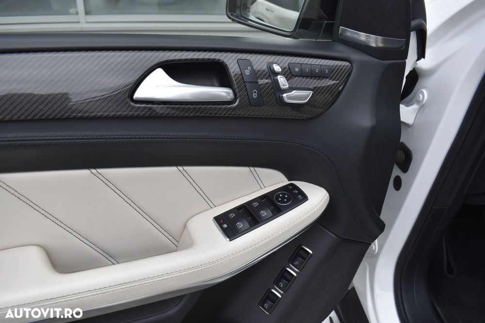 Mercedes-Benz GLS - 19