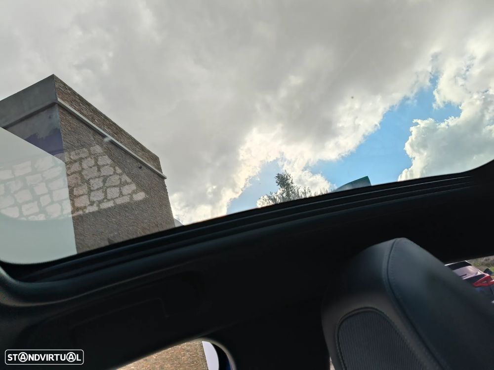 Peugeot e-208 50 kWh GT Line - 14