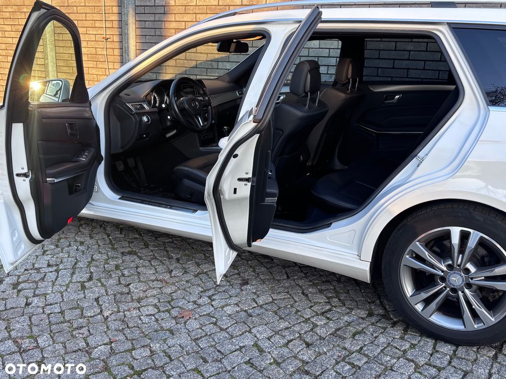 Mercedes-Benz Klasa E 220 BlueTEC - 21