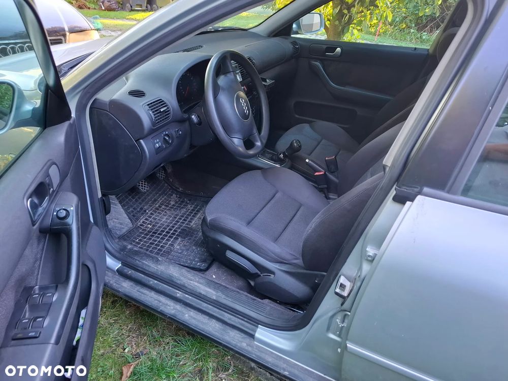 Audi A3 Sportback 1.6 Attraction - 10