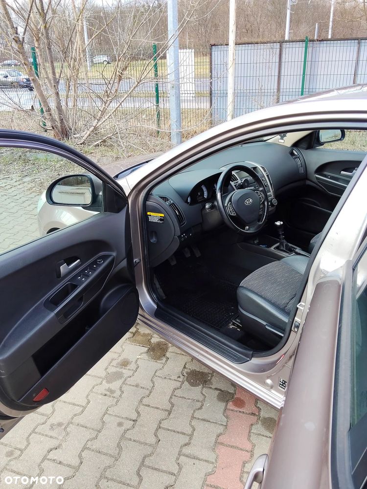 Kia Ceed 2.0 Optimum - 10