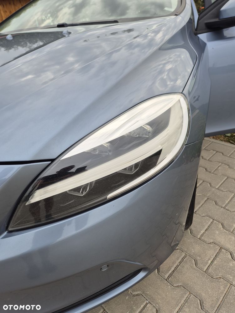 Volvo V40 - 10