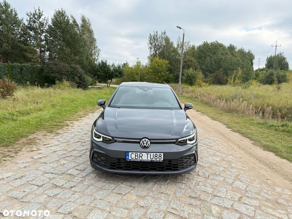 Volkswagen Golf VIII 2.0 TSI GTI DSG - 2