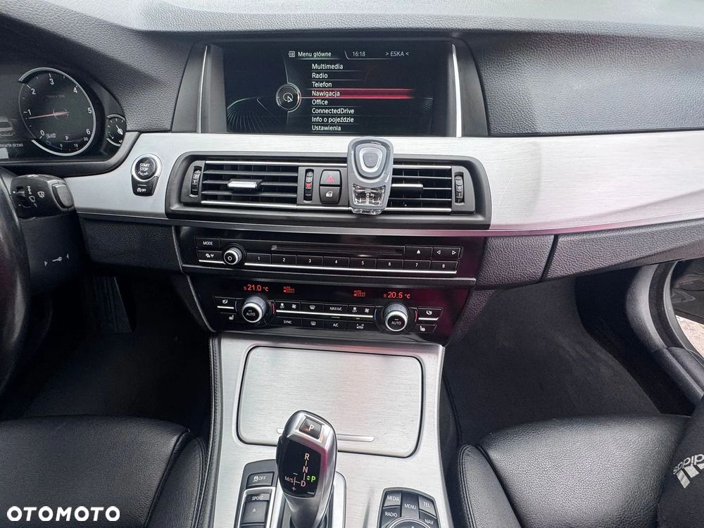 BMW Seria 5 520d xDrive Luxury Line - 34
