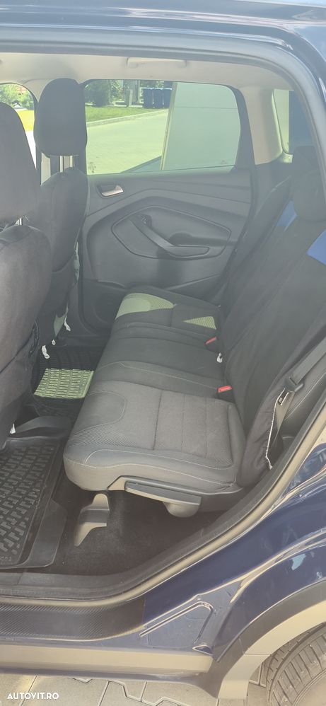 Ford Kuga - 7