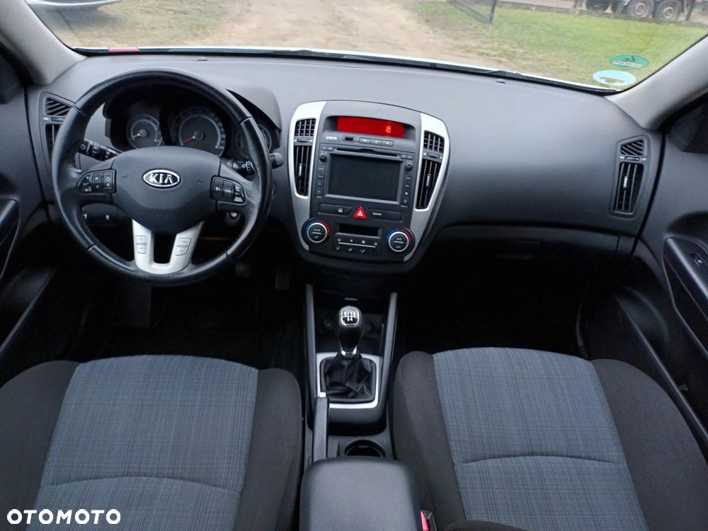 Kia Ceed 1.4 CVVT Edition 7 - 23