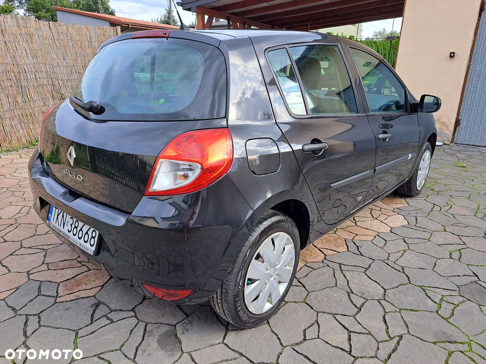 Renault Clio 1.2 16V Authentique - 7